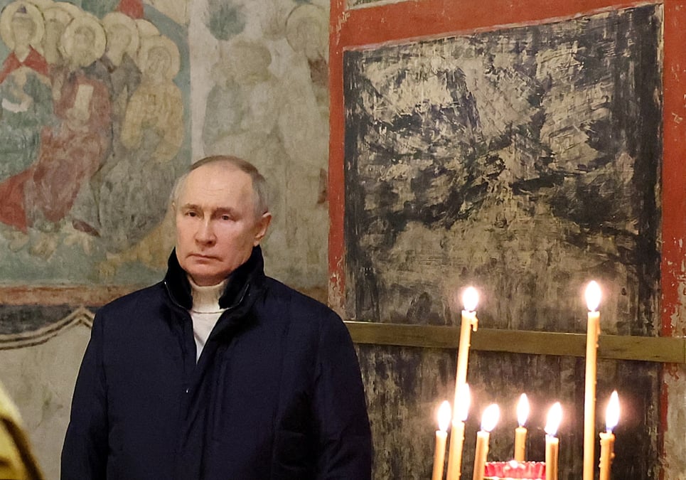 Photo du president russe vladimir poutine qui a assiste au service de noel orthodoxe a moscou