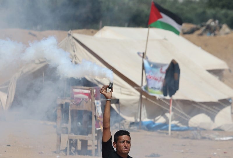 Nouvelle journee de manifestation a la frontiere gaza-israel