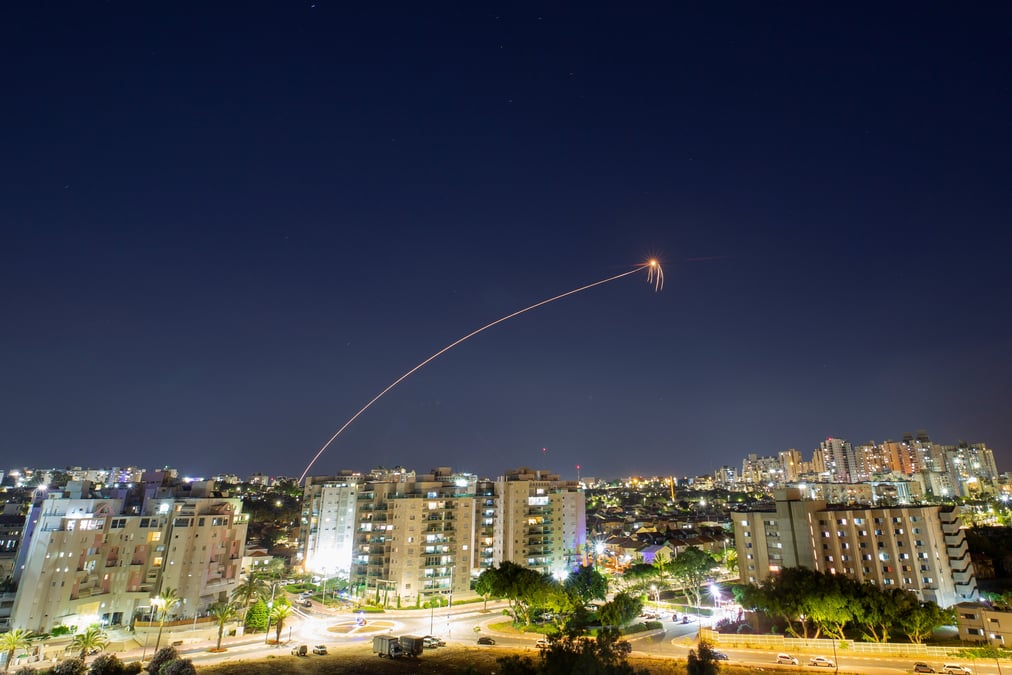 Sous la douche ou dans les magasins, les israeliens fuient les tirs de roquette