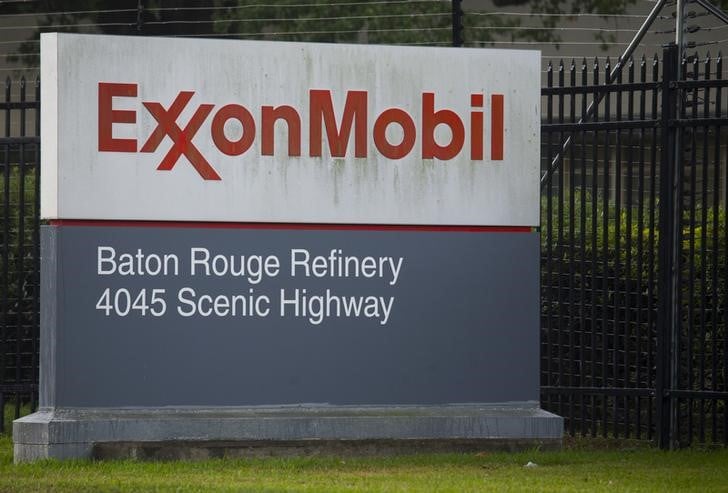 Des resultats en net recul chez exxon mobil