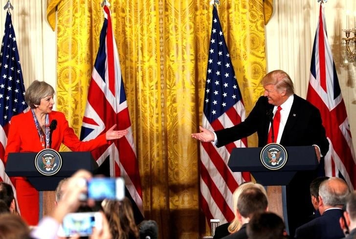 Pas de visite de trump en grande-bretagne "avant des mois"