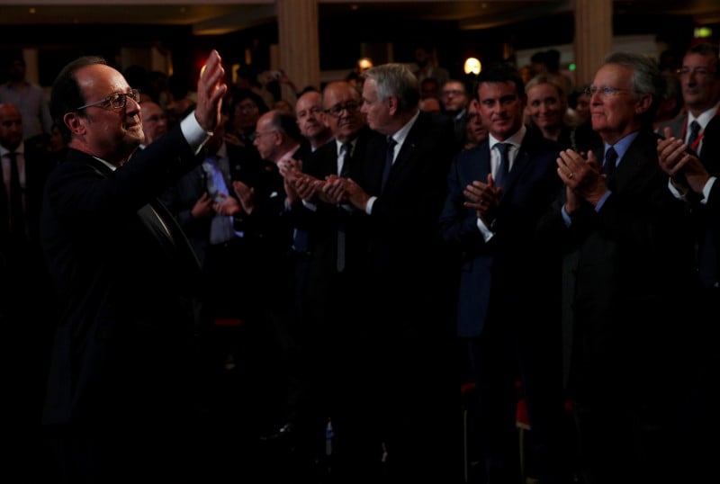 Hollande critique par l’opposition apres son discours