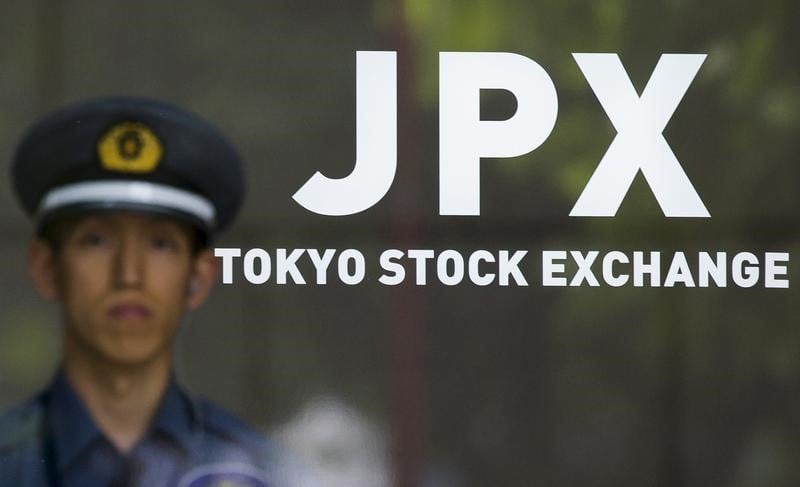 La bourse de tokyo finit legerement dans le vert