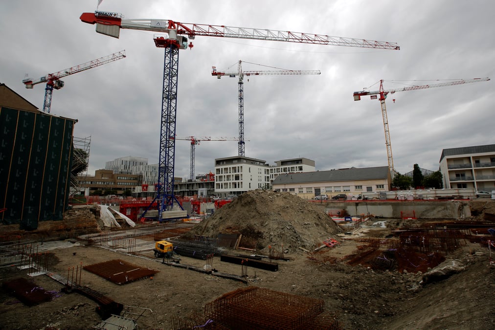 La hausse des mises en chantier reste solide en juin en france