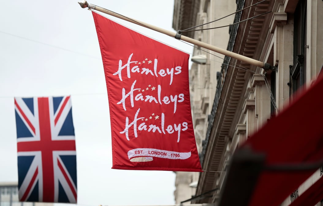 Les magasins de jouets hamleys passent sous pavillon indien