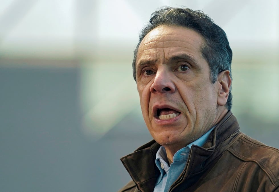 Le gouverneur de new york, accuse par des femmes, rejette les appels a la demission
