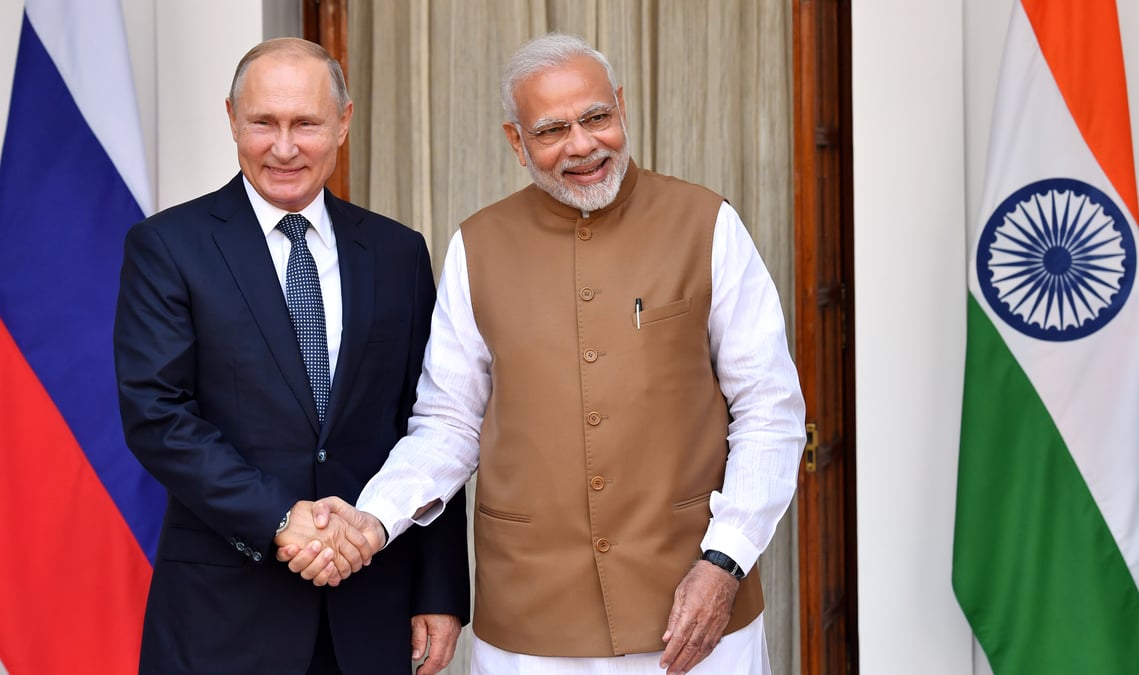 L'inde et la russie signent des accords commerciaux et d'armement