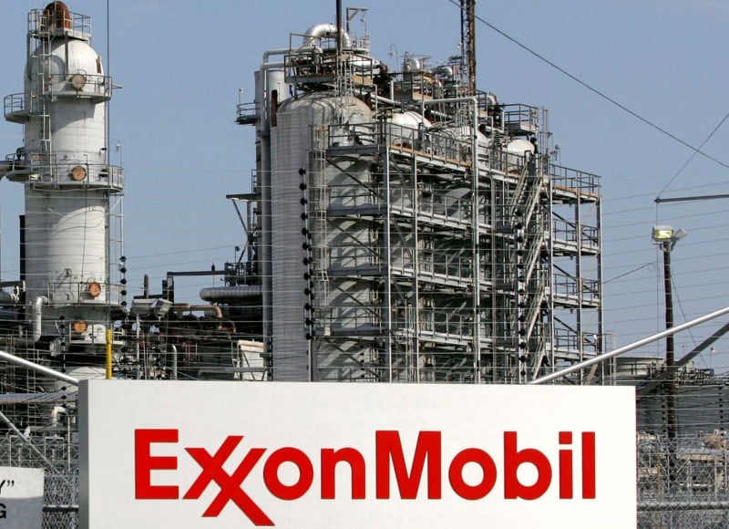 Chute du benefice trimestriel d'exxon mobil
