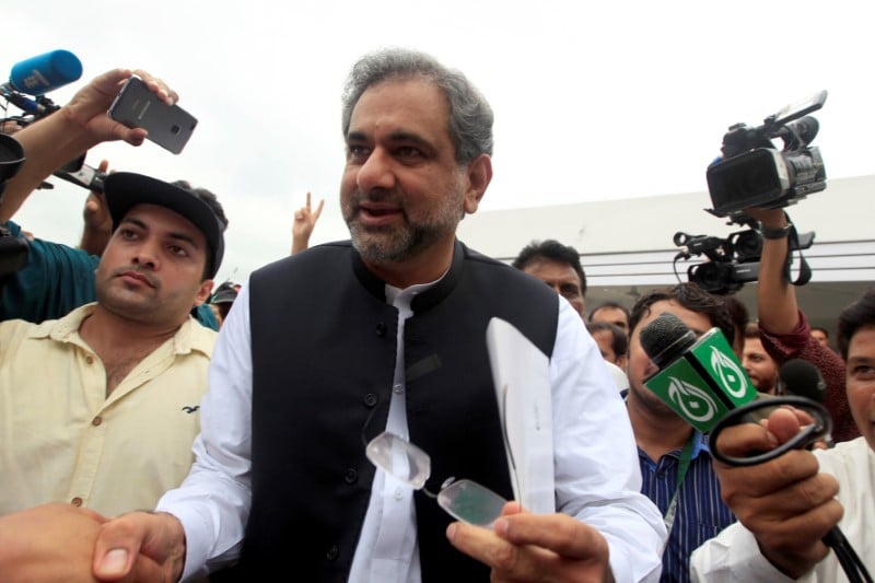Shahid khaqan abbasi devient premier ministre du pakistan