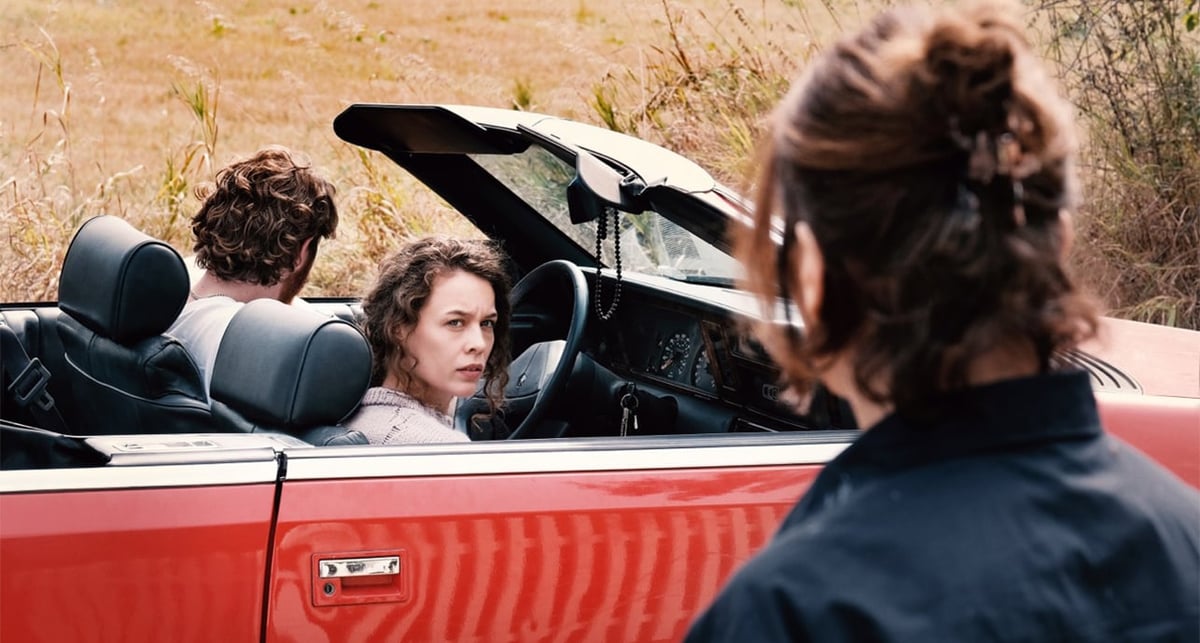 « Miroirs n° 3 », de Christian Petzold, avec Paula Beer, Barbara Auer, Matthias Brandt, Enno Trebs. 1h26. Sortie mercredi.