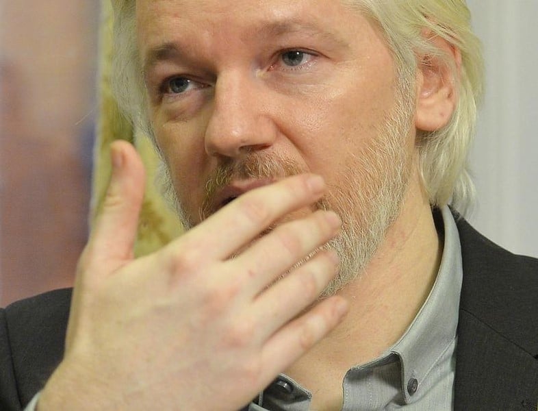 Assange accepte d'etre interroge a londres par la justice suedoise