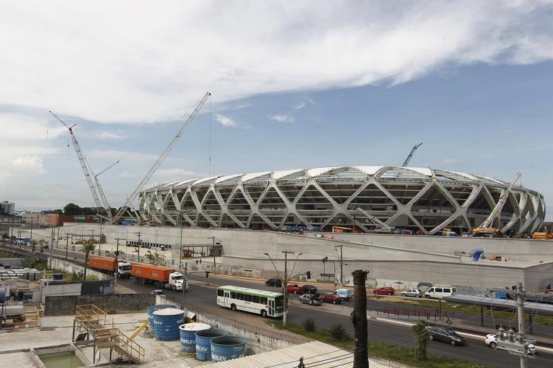 Mondial: un ouvrier tué dans une chute au stade de Manaus