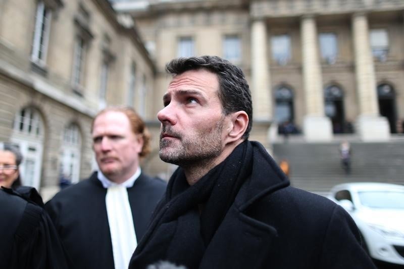 Kerviel condamne a payer 1 million d'euros a la societe generale