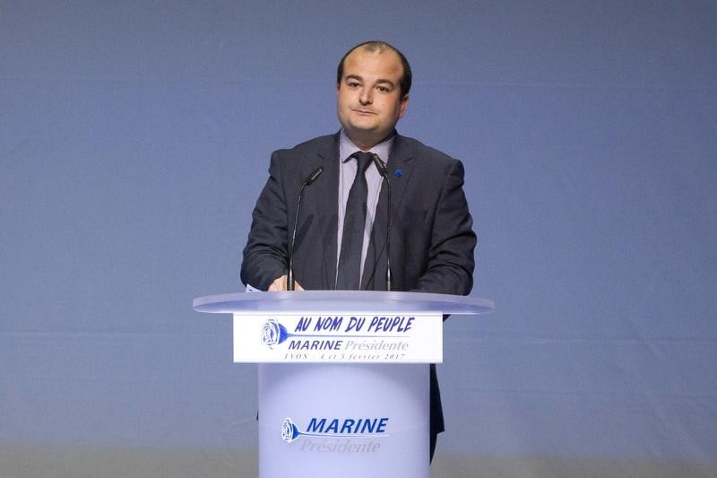 Rachline reconnait avoir ete salarie de la region nord