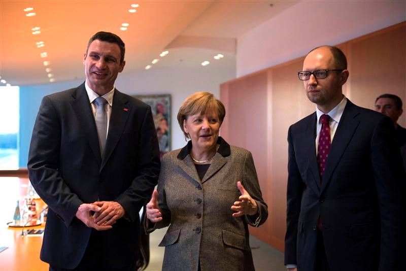 Angela Merkel reçoit deux leaders de l'opposition ukrainienne