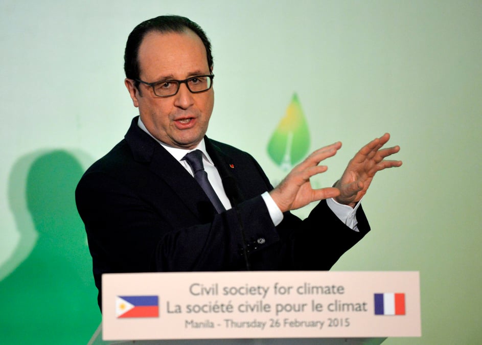 A manille, francois hollande appelle a aider les pays pauvres face aux dereglements climatiques