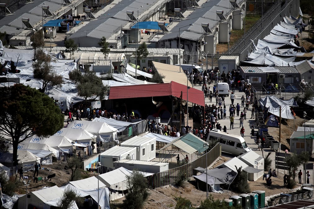 Deux morts dans un incendie dans un camp de refugies de lesbos