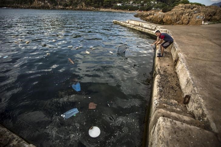 200 pays votent une resolution contre le plastique dans l'ocean
