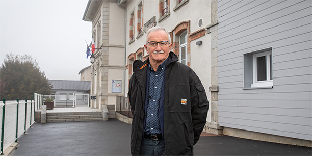 Michel Teyssedou, maire de Parlan, se bat pour qu’il n’y ait pas de « fatalité au déclin » des campagnes.