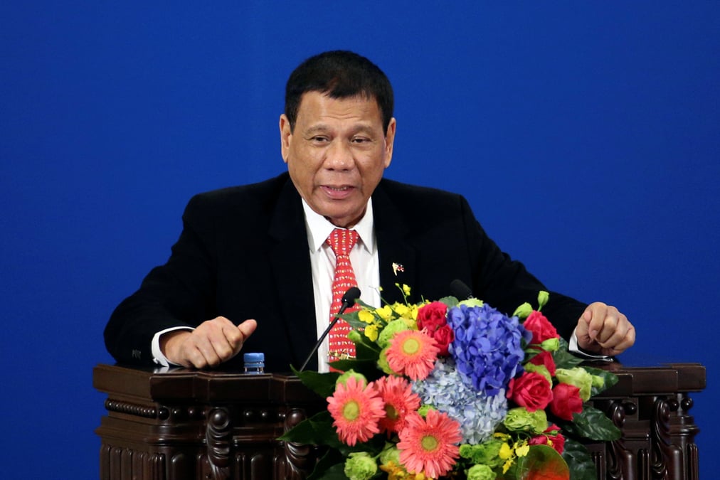 Duterte se rapproche de la chine a la surprise des americains