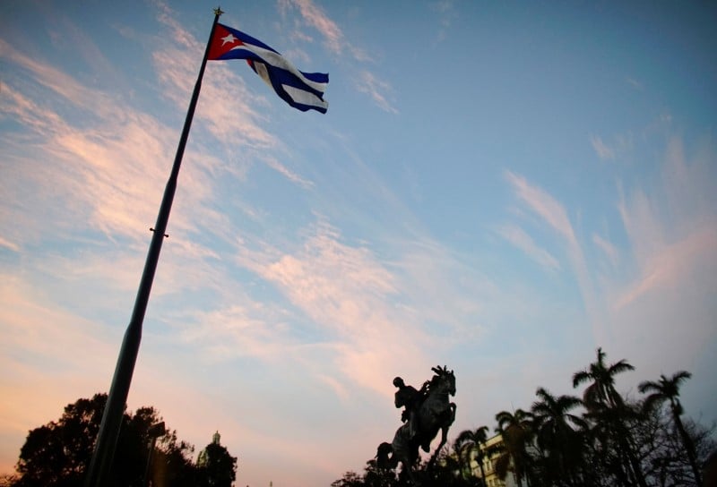 Le projet de reforme de la constitution cubaine presente a l'assemblee
