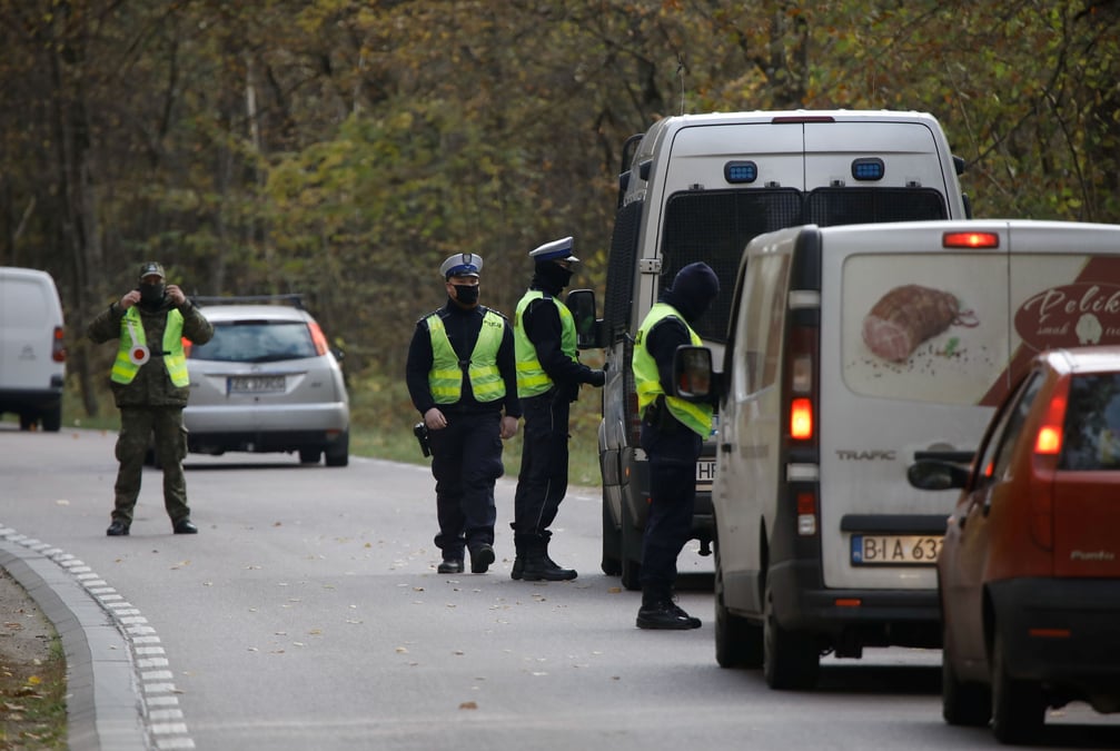 Quasi doublement des forces polonaises a la frontiere bielorusse