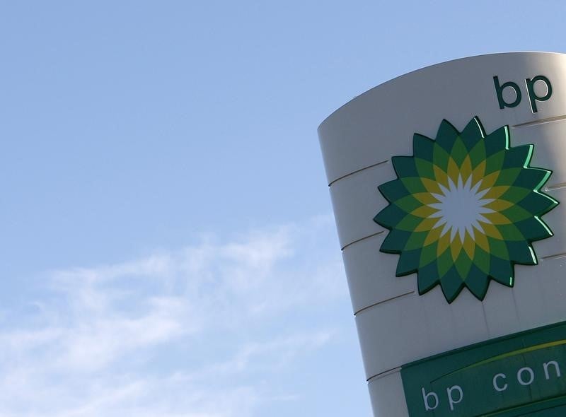 Resultats meilleurs que prevu pour bp au 4e trimestre