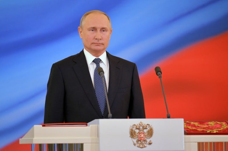 Vladimir poutine investi pour un nouveau mandat de six ans