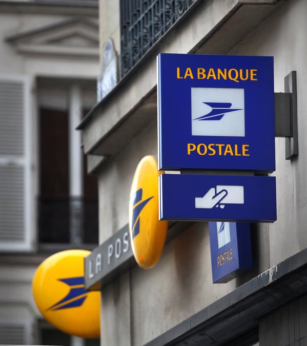 La banque postale cree sa bfi, cap sur les pme-eti