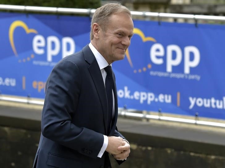Donald tusk reelu a la presidence du conseil europeen