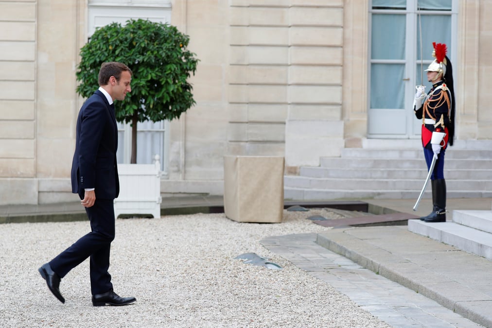 La popularite de macron baisse, philippe devant, selon ifop