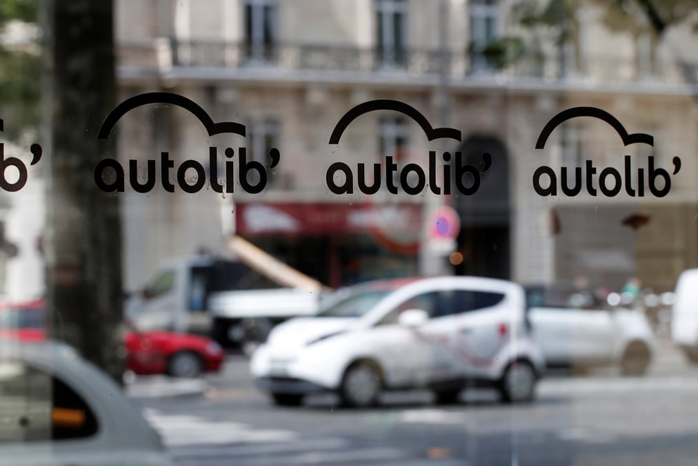 Les elus des communes autolib' resilient le contrat avec bollore