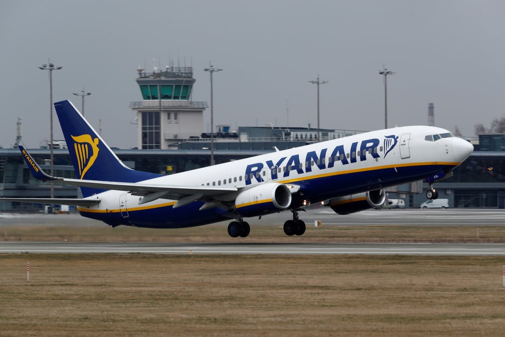 Ryanair: hausse de 13% du benefice annuel, baisse de l'objectif de trafic