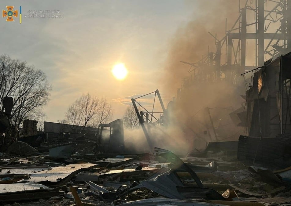 Ukraine: frappe de missile a brovary, pres de kyiv, dit son maire