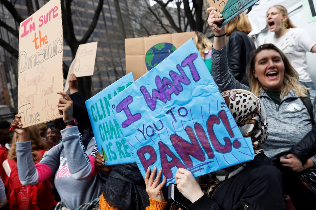 Climat: 1.500 eleves manifestent devant le capitole a washington