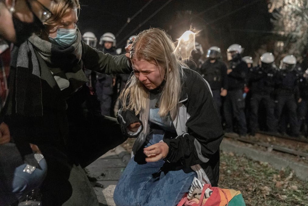Manifestations en pologne apres la decision restreignant le droit a l'avortement