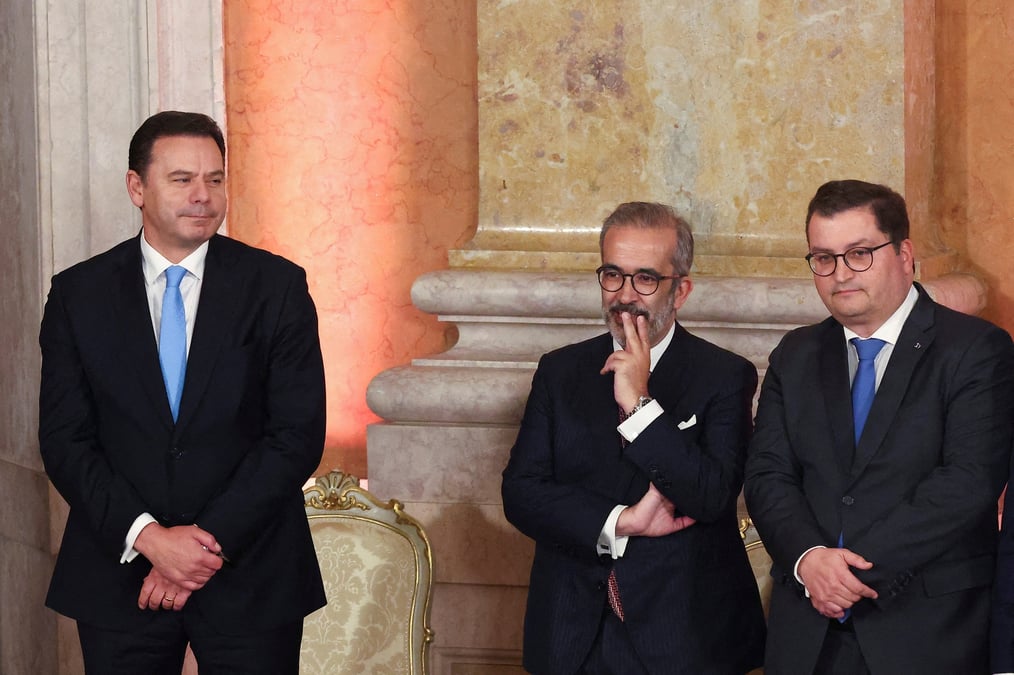 Le premier ministre portugais, luis montenegro, le ministre des finances, joaquim miranda sarmento, et le ministre des affaires etrangeres, paulo rangel, au palais d'ajuda, a lisbonne