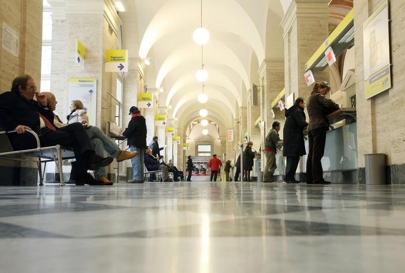 Rome lance l'introduction en bourse de la poste italienne