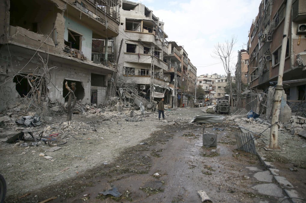 Syrie: la ghouta encore bombardee avant, peut-etre, une treve