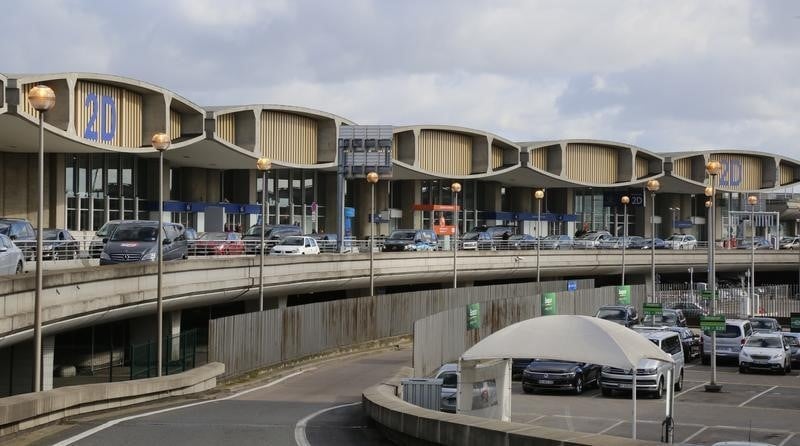 Hausse du trafic de paris aeroport en juillet malgre la greve