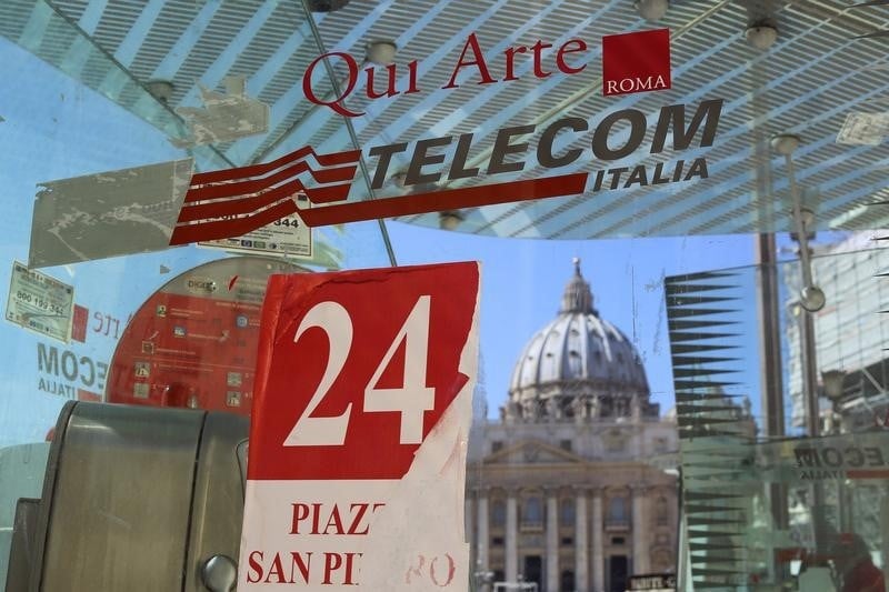 Telecom italie nie envisager une alliance avec orange