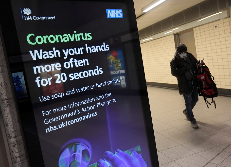 Coronavirus: le bilan s'eleve a 35 morts et 1.372 cas au royaume-uni