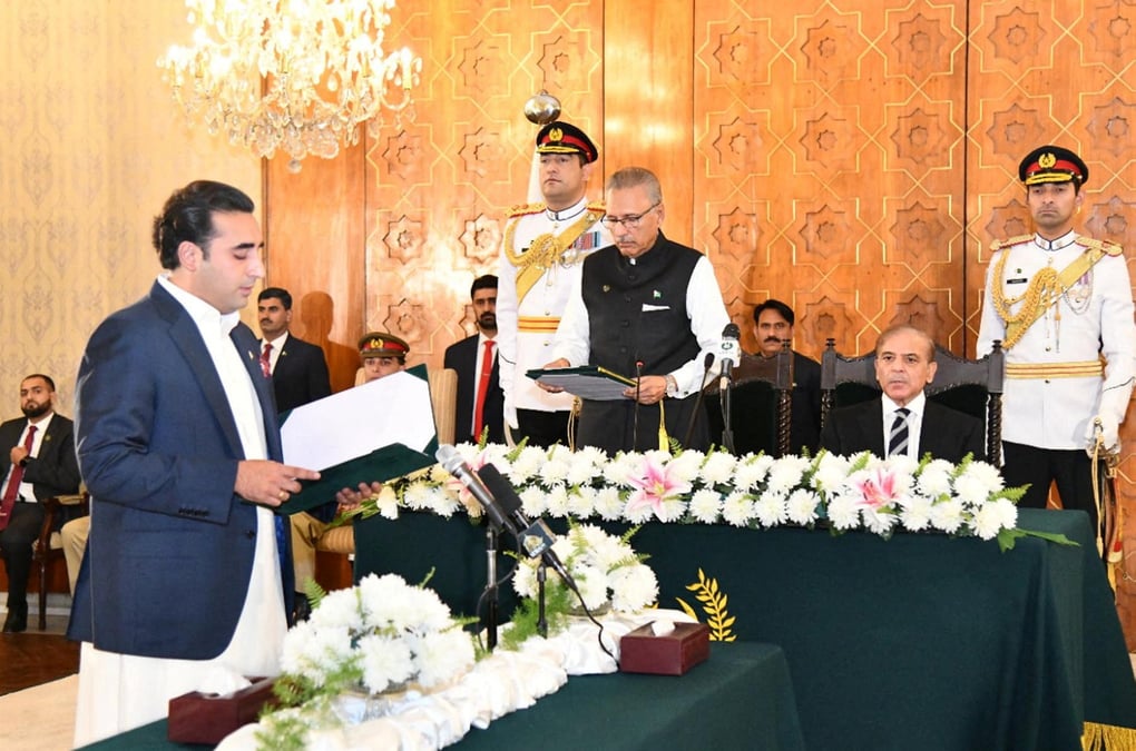 Pakistan: le fils de benazir bhutto nomme ministre des affaires etrangeres