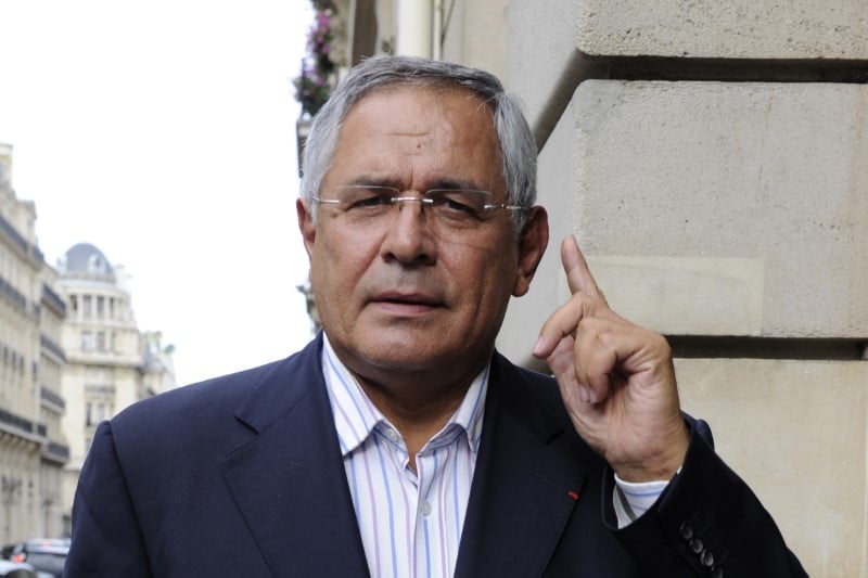 Bourgi est l'"ami" qui a offert deux costumes a fillon