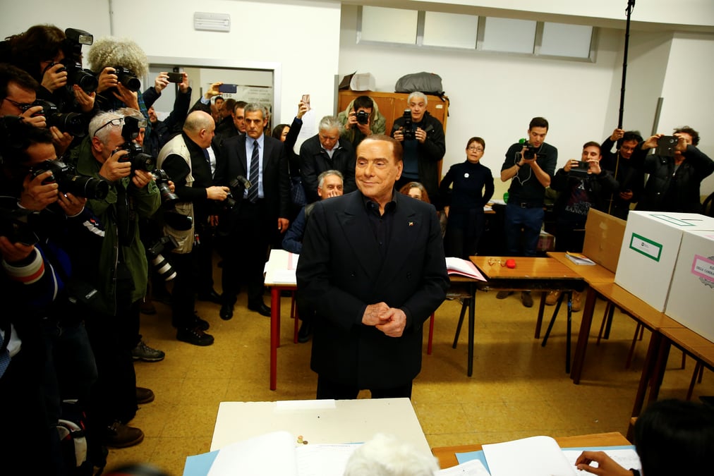 Italie: berlusconi pret a aider la ligue a former un gouvernement