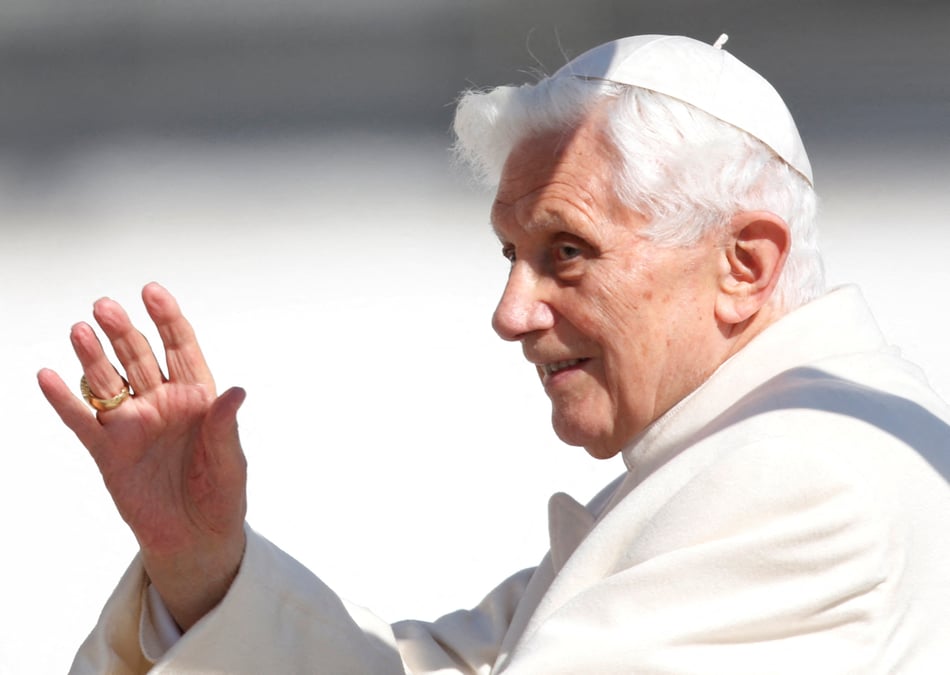 Benoit xvi mis en cause dans un rapport allemand sur les abus dans l'eglise