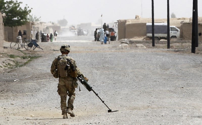 Un soldat americain arrete a hawai pour soutien a l'ei