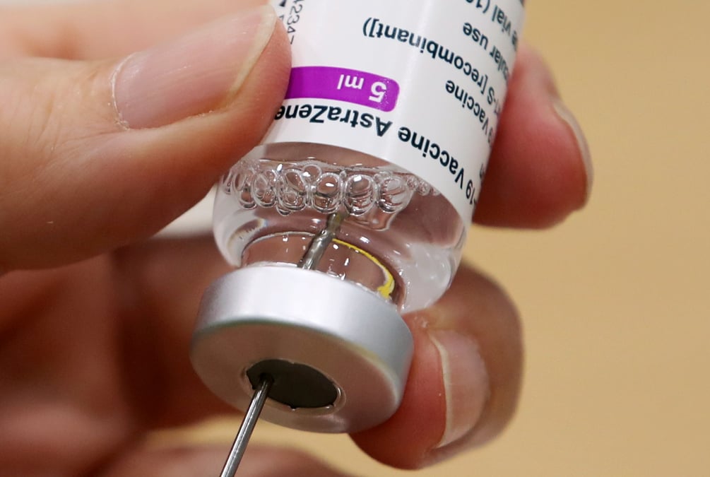 Coronavirus: pas de lien avere pour l'instant entre vaccin astrazeneca et risque thrombotique, dit l'ema