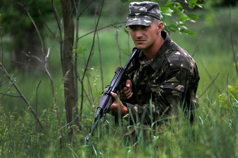 Combats entre pro-ukrainiens et séparatistes près de Donetsk