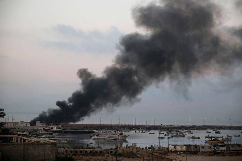 Pilonnages israéliens sur Gaza, la maison de Haniyeh frappée